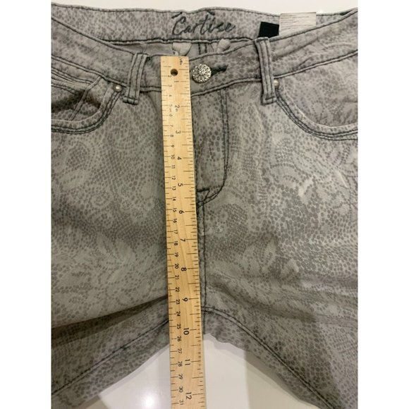 Cartise Gray washed leopard floral Straight star button Women's Sz 10 Jeans 29" - Picture 10 of 13